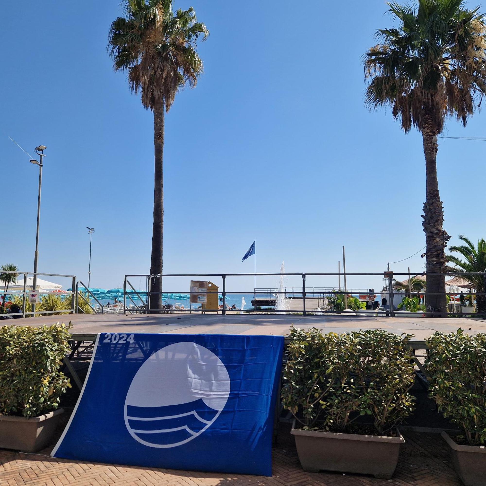Le Camelie -Appartamenti Nuovi Porto SantʼElpidio Exterior foto